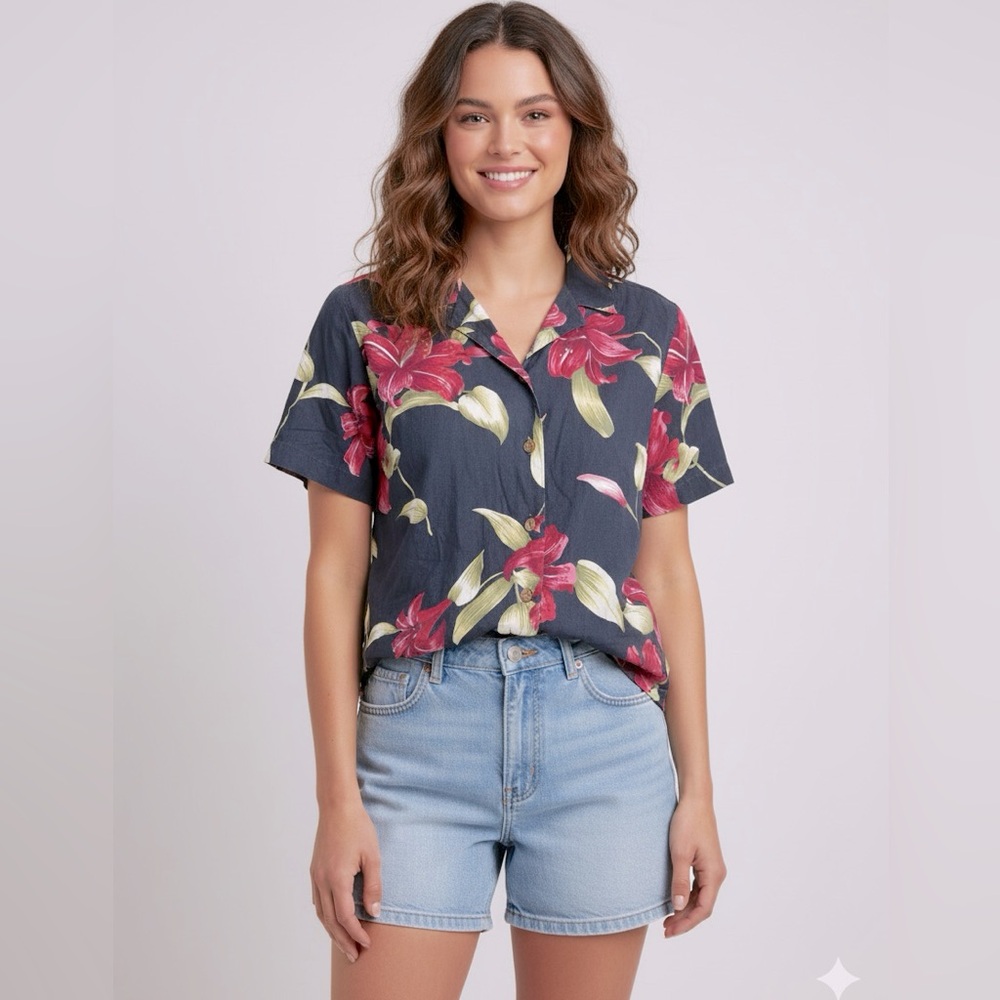 TOMMY BAHAMA Women’s Vintage Silk Hawaiian Button Down Shirt